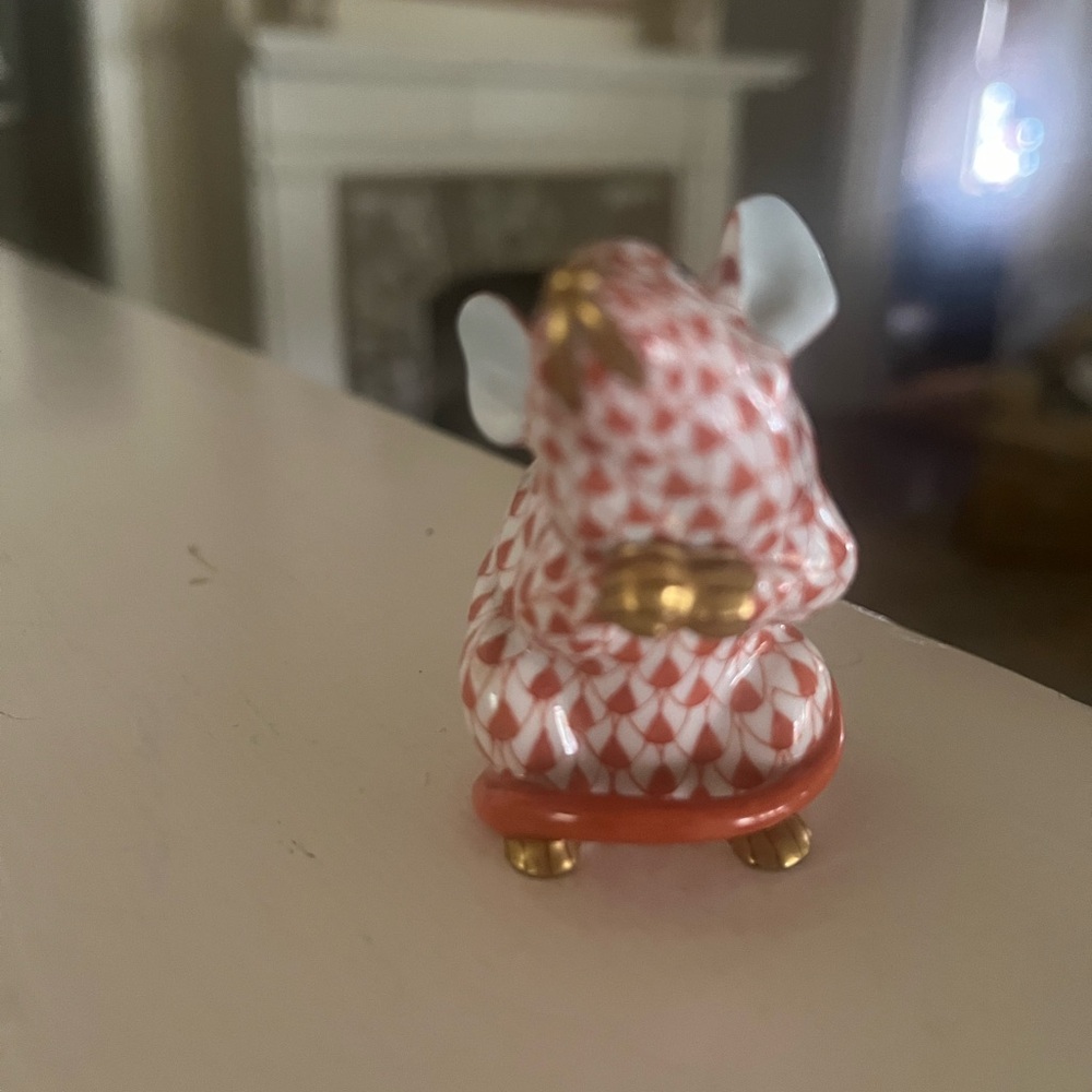 Wonderful Herend Rust Porcelain Mouse Figurine. Excellent condition.Retired 2015 - Picture 4 of 8
